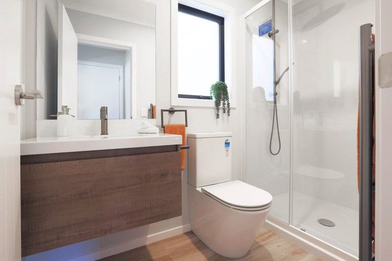 Photo of property in 8/1 Helvetia Grove, Naenae, Lower Hutt, 5011