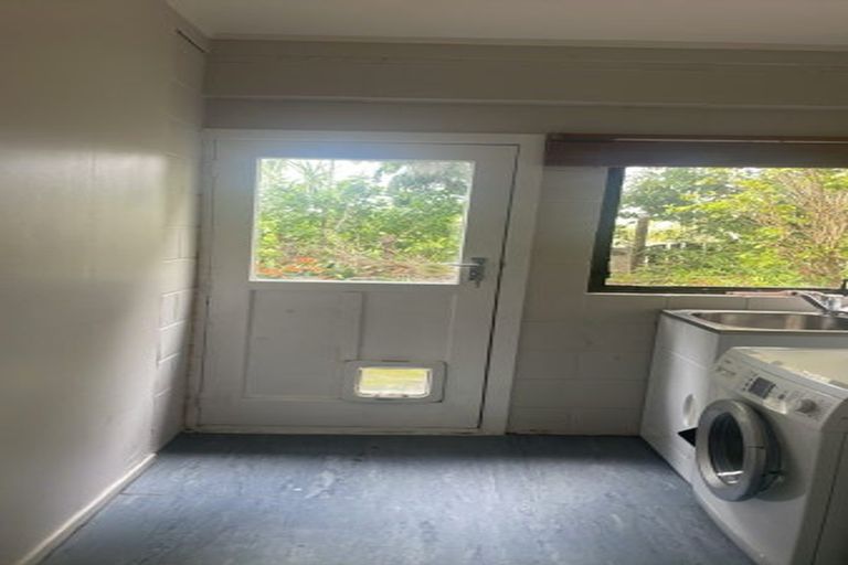 Photo of property in 2/94 Glamorgan Drive, Torbay, Auckland, 0630