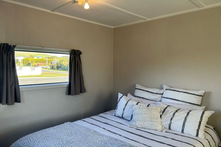 Photo of property in 6 Church Street, Winton, 9720