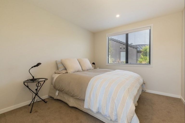 Photo of property in 40 Mcadam Drive, Jacks Point, Queenstown, 9371