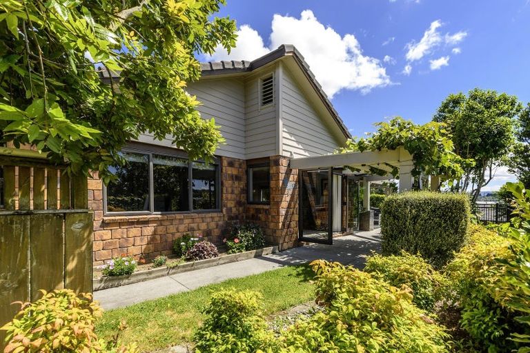 Photo of property in 1 Rexford Heights, Pyes Pa, Tauranga, 3112