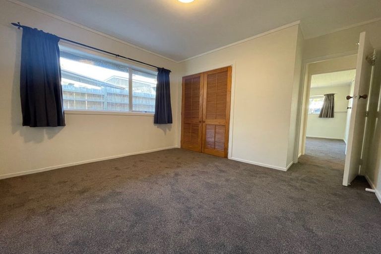 Photo of property in 22 Tauhinu Road, Greenhithe, Auckland, 0632