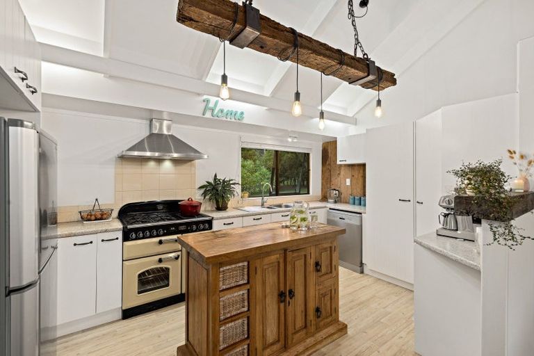 Photo of property in 1041 Woodcocks Road, Kaipara Flats, Warkworth, 0981