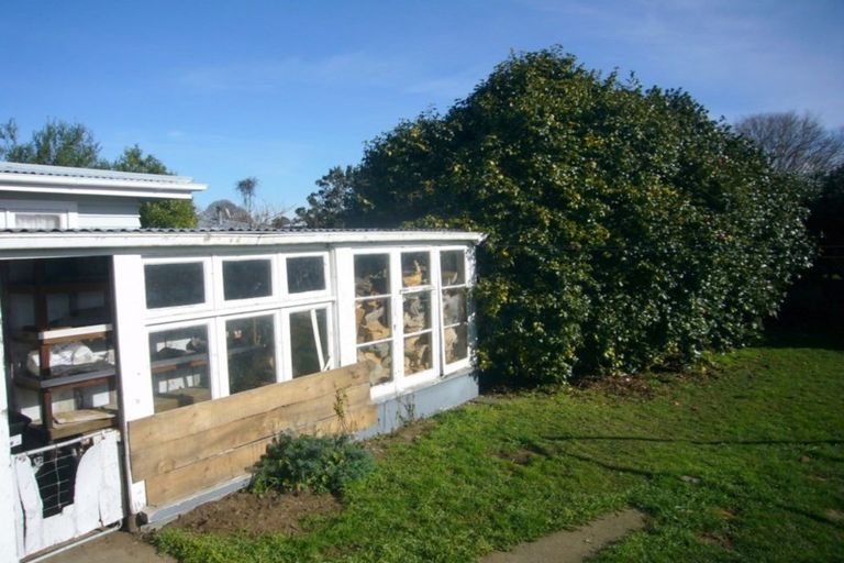 Photo of property in 16 George Street, Dannevirke, 4930