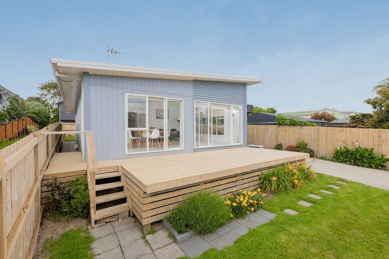 Photo of property in 100a Simpson Road, Papamoa Beach, Papamoa, 3118