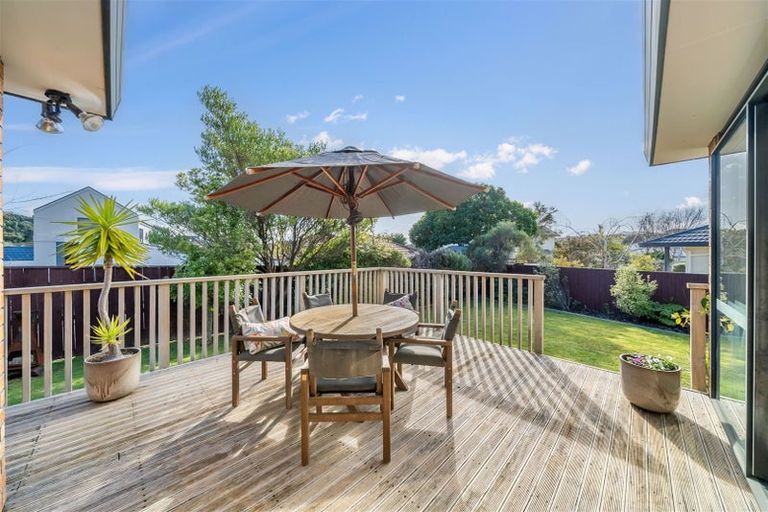 Photo of property in 70 Samwell Drive, Whitby, Porirua, 5024