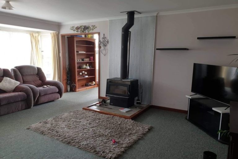 Photo of property in 46 Conway Road, Eltham, 4322