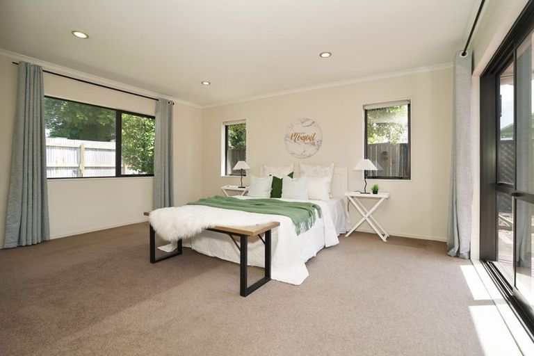 Photo of property in 8 Berkley Avenue, Hillcrest, Hamilton, 3216