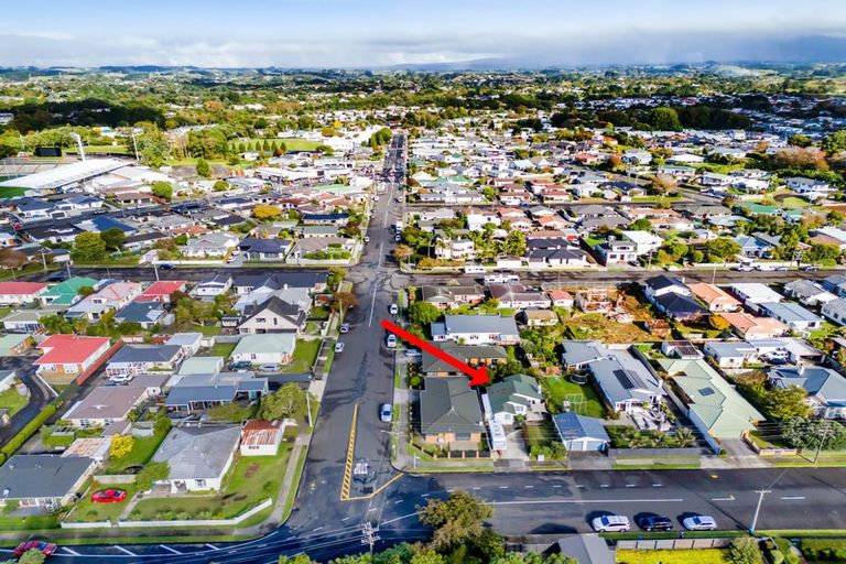 Photo of property in 3 Dorset Avenue, Westown, New Plymouth, 4310