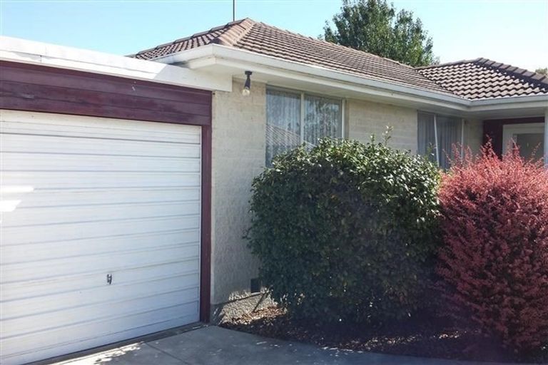 Photo of property in 2/27 Gardiners Road, Bishopdale, Christchurch, 8051
