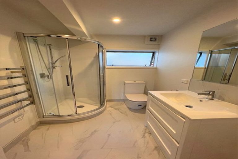 Photo of property in 65 Dundale Avenue, Blockhouse Bay, Auckland, 0600