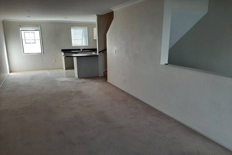 Photo of property in 11/97b Mokoia Road, Birkenhead, Auckland, 0626