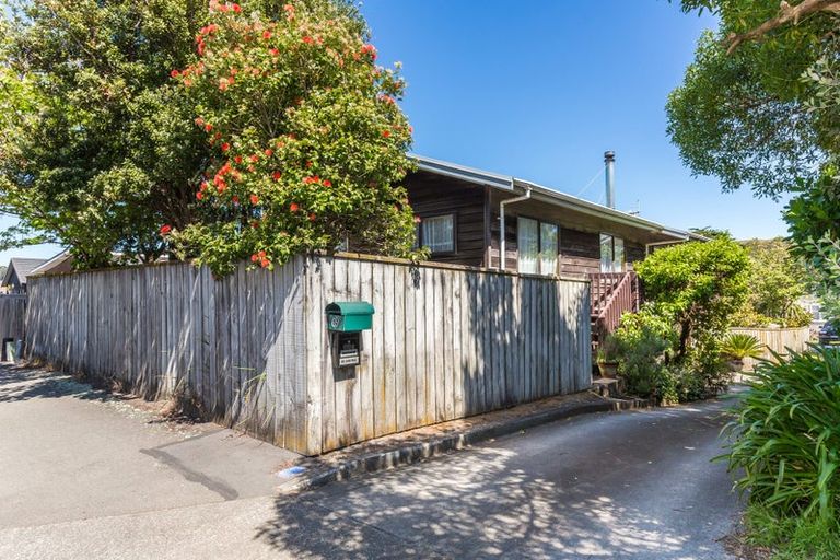 Photo of property in 69a Mana Esplanade, Paremata, Porirua, 5026