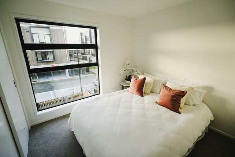 Photo of property in 152 Mcleod Road, Te Atatu South, Auckland, 0610