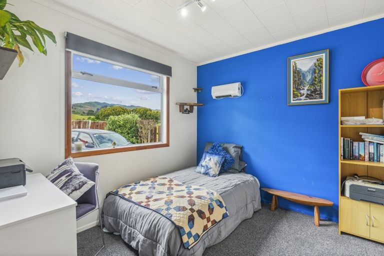 Photo of property in 33 Ratadale Road, Reikorangi, Waikanae, 5391