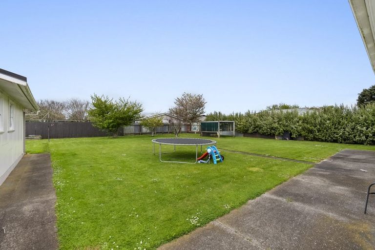 Photo of property in 17 Grey Street, Normanby, Hawera, 4614