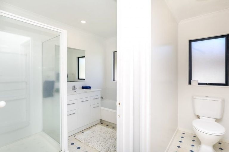 Photo of property in 55 Roto Street, Hurdon, New Plymouth, 4310