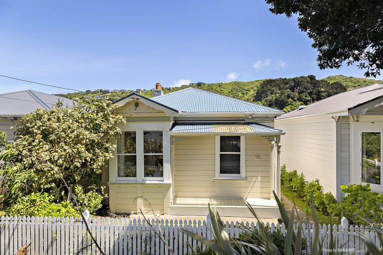 Photo of property in 164 Clyde Street, Island Bay, Wellington, 6023