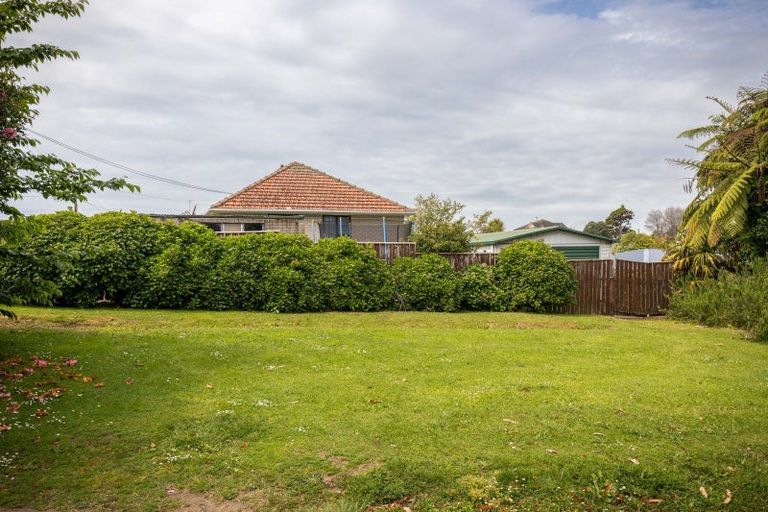 Photo of property in 10 Carey Street, Waitara, 4320