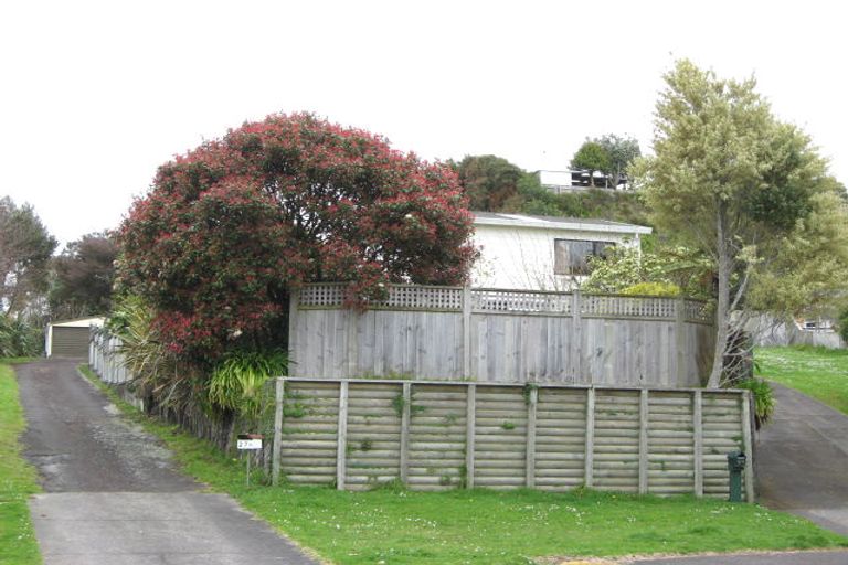 Photo of property in 27 Salcombe Terrace, Welbourn, New Plymouth, 4312