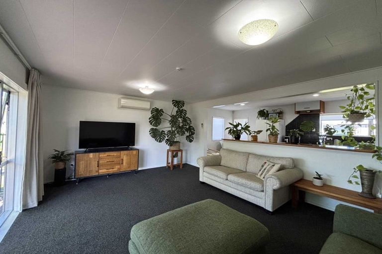 Photo of property in 45 Tait Drive, Greenmeadows, Napier, 4112
