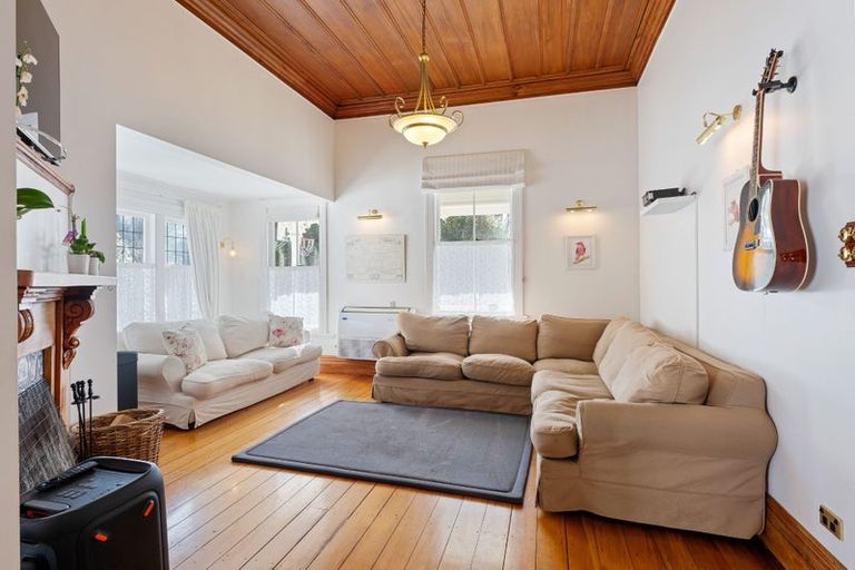 Photo of property in 1 Hadfield Street, Otaki, 5512