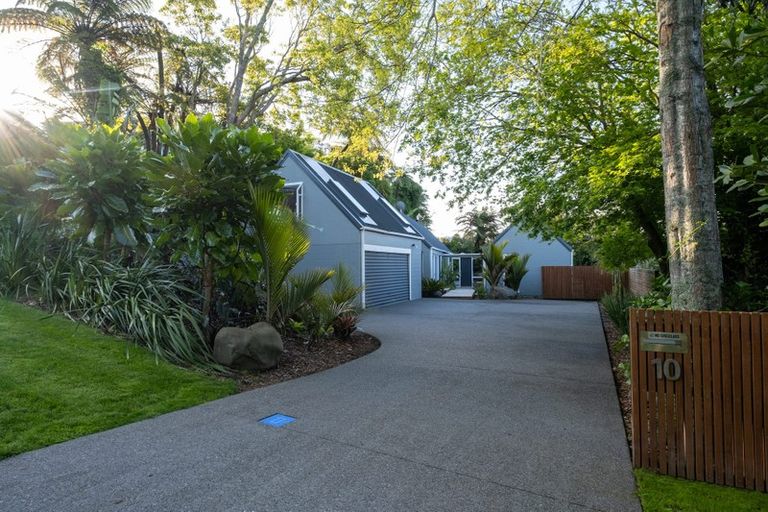 Photo of property in 10 Doralto Road, Frankleigh Park, New Plymouth, 4310