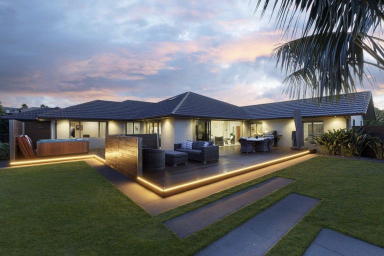 Photo of property in 55 Shelter Grove, Frankleigh Park, New Plymouth, 4310