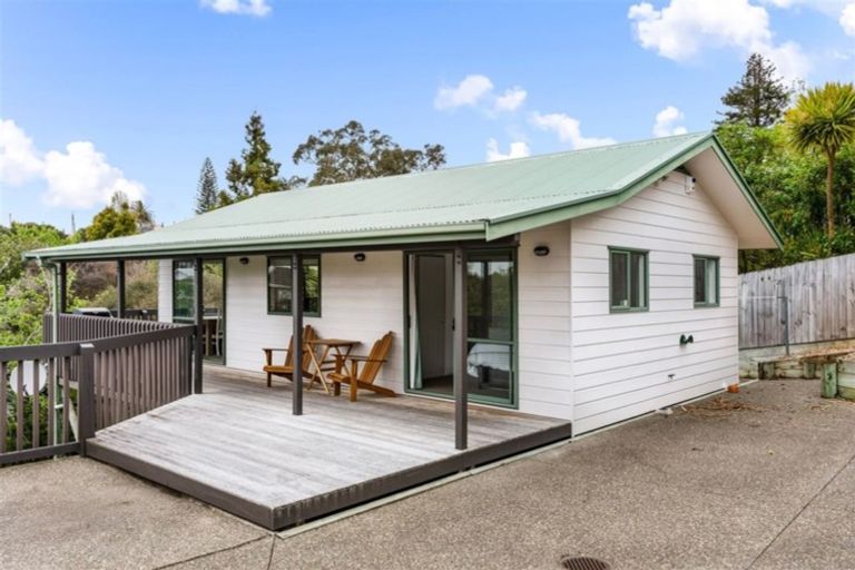 Photo of property in 2/22a Tomo Street, New Lynn, Auckland, 0600