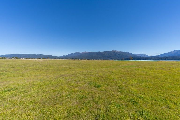 Photo of property in 175 Aparima Drive, Te Anau, 9600