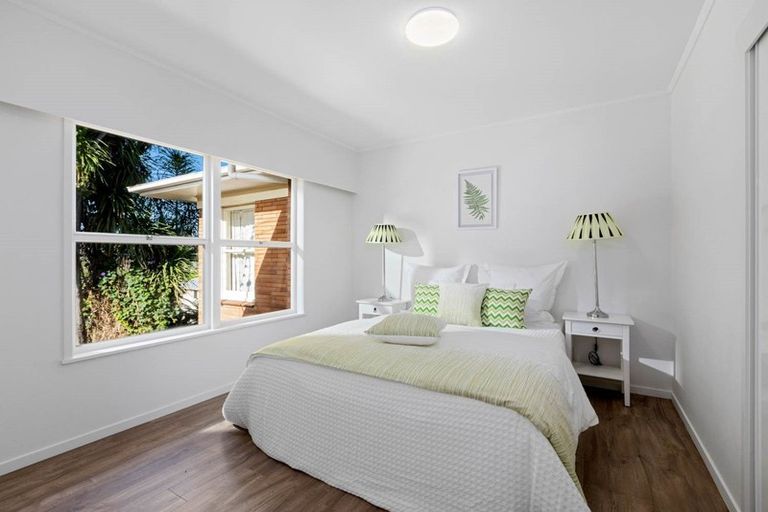 Photo of property in 2/28 Gordon Avenue, Milford, Auckland, 0620