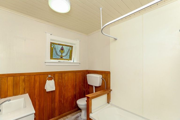 Photo of property in 24 Cumming Street, Okato, 4335