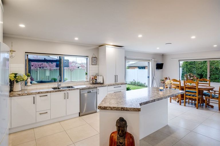 Photo of property in 1 Hyde Place, Taradale, Napier, 4112