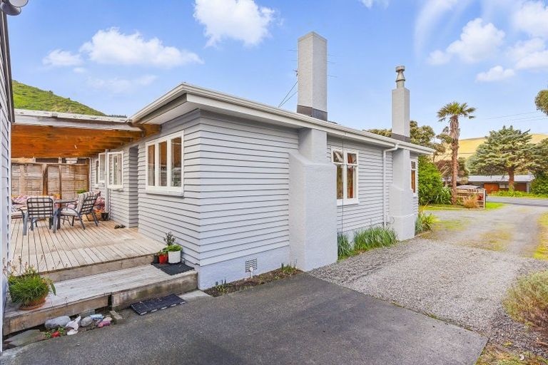 Photo of property in 31 Elizabeth Street, Waikanae, 5036