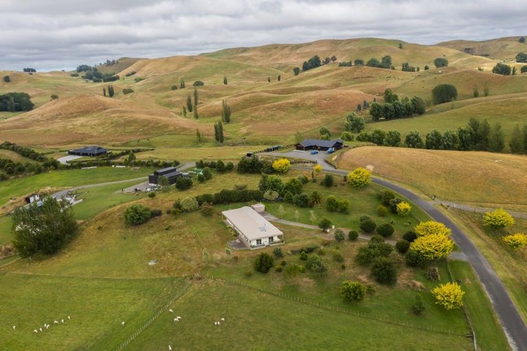 Photo of property in 33 Jg Wilson Drive, Waipukurau, 4281