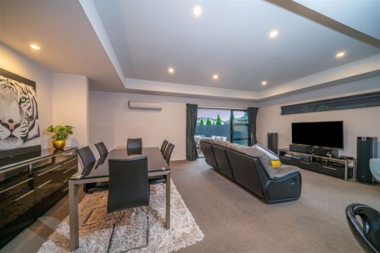 Photo of property in 17 Handley Crescent, Wigram, Christchurch, 8042