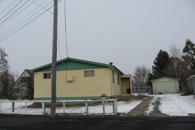 Photo of property in 21 Glenbrook Crescent, Twizel, 7901