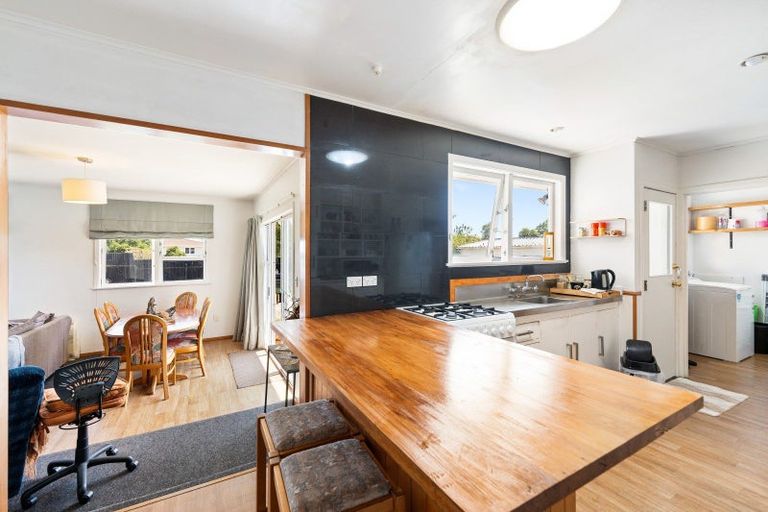 Photo of property in 15 Kettle Avenue, Awapuni, Palmerston North, 4412
