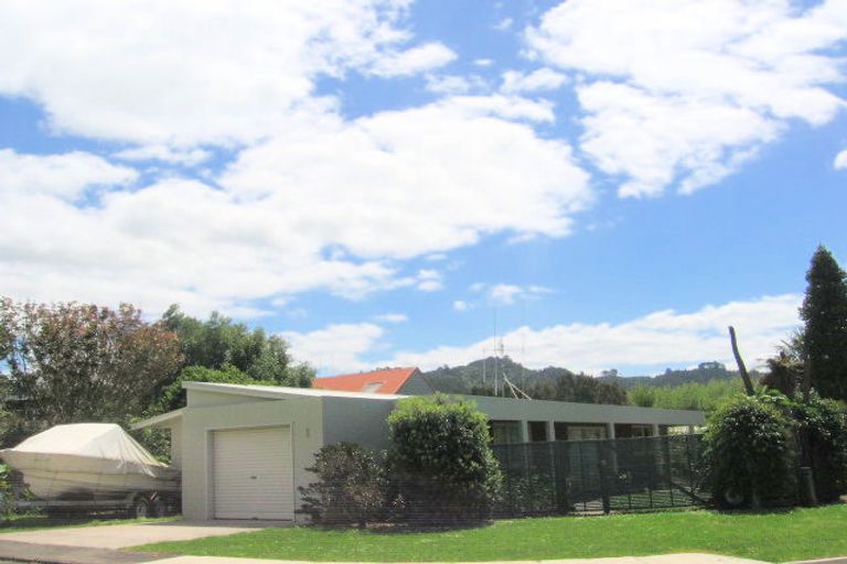 Photo of property in 6 Queen Street, Waihi Beach, 3611