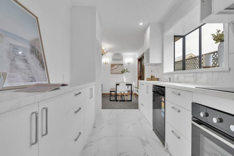 Photo of property in 220 Harewood Road, Bishopdale, Christchurch, 8053