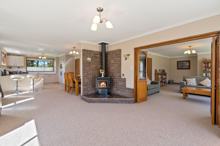 Photo of property in 20 Tyndale Place, Ilam, Christchurch, 8041