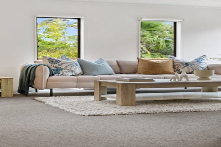 Photo of property in 45 Vintage Drive, Henderson, Auckland, 0612