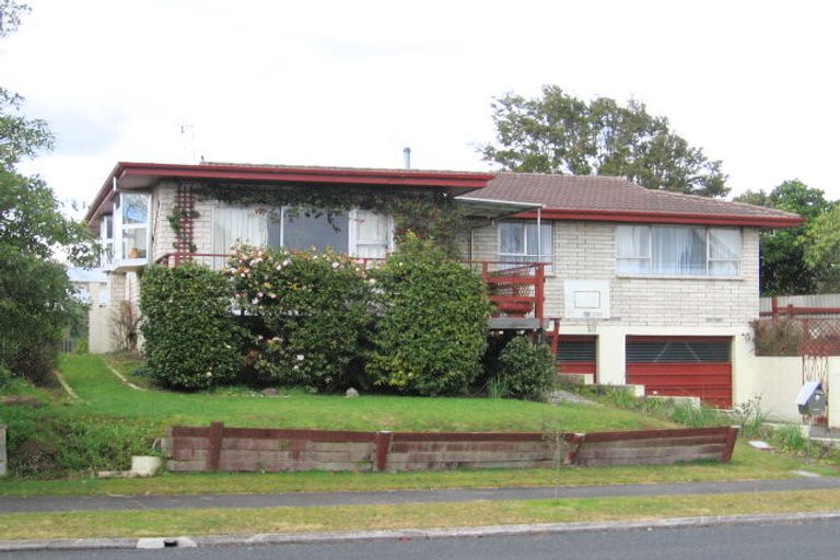 Photo of property in 4 Lansdowne Crescent, Glenview, Hamilton, 3206