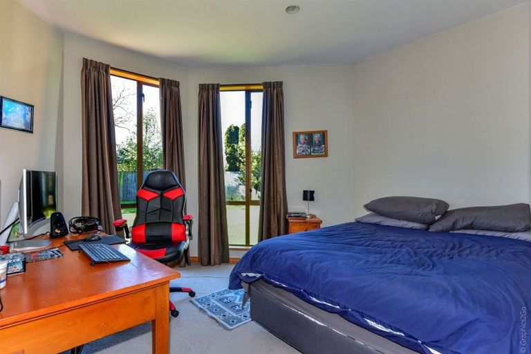 Photo of property in 8 Country Place, Burwood, Christchurch, 8083