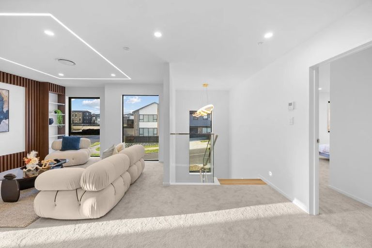Photo of property in 3 Tinaku Road, Flat Bush, Auckland, 2019