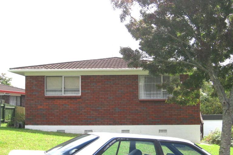 Photo of property in 10 Ciprian Place, Henderson, Auckland, 0612