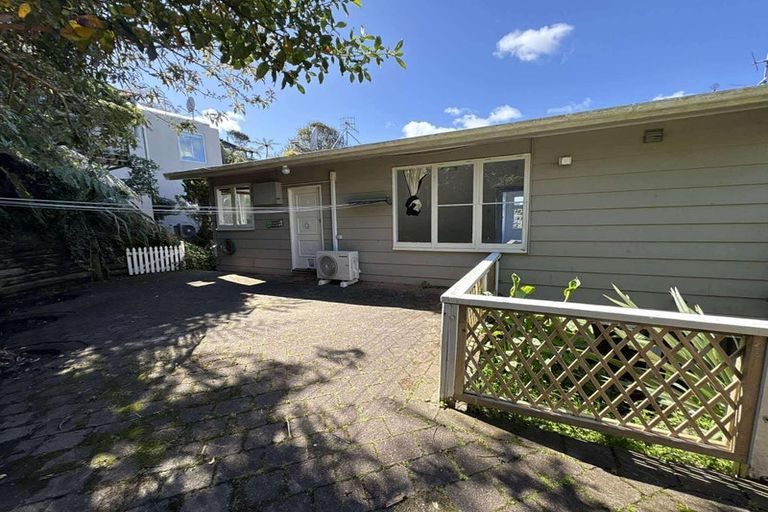 Photo of property in 43a Baroda Street, Khandallah, Wellington, 6035