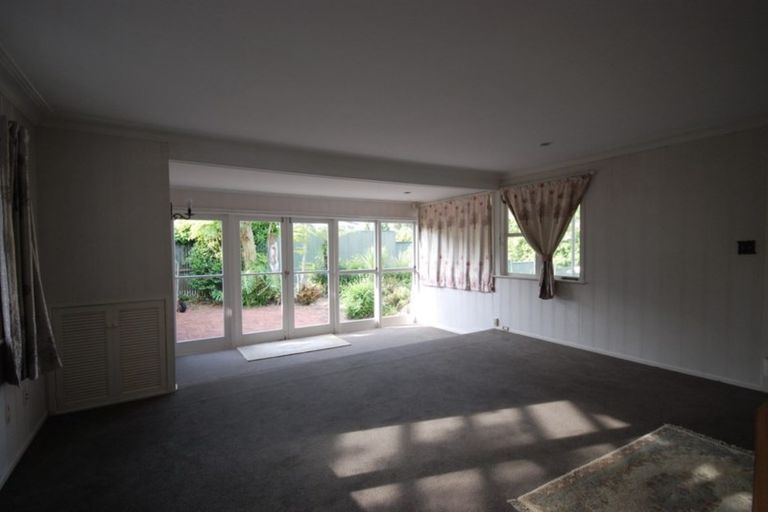 Photo of property in 53 Jaemont Avenue, Te Atatu South, Auckland, 0610