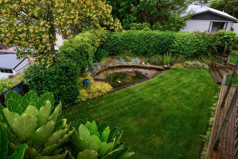 Photo of property in 92 Poaka Avenue, Dinsdale, Hamilton, 3204