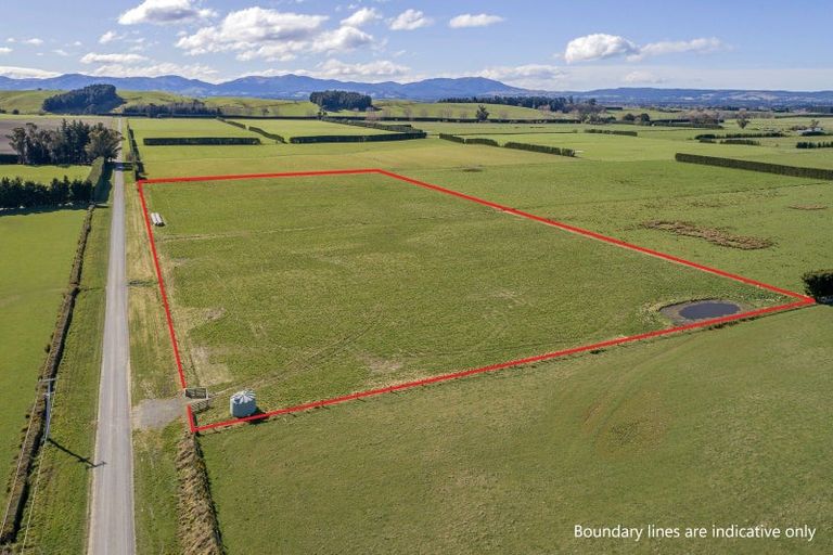 Photo of property in 102 Stoke School Road, Cust, Rangiora, 7471